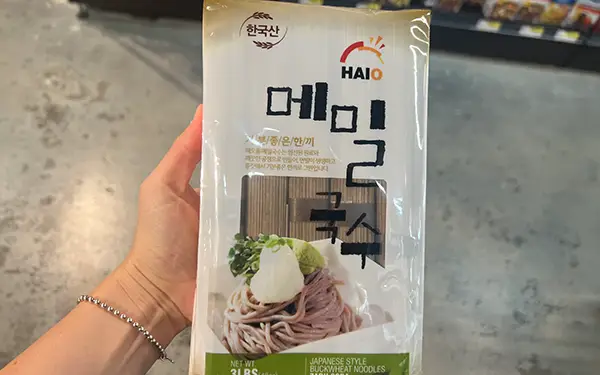 Buckwheat Noodles 메밀면 (me-mil-myon)