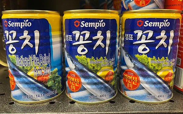 Canned Mackerel Pike/Pacific Saury 꽁치통조림 (kkong-chi-tong-jo-rim)