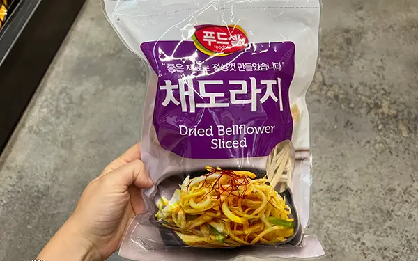 Dried Bellflower Root 도라지 (do-ra-ji)