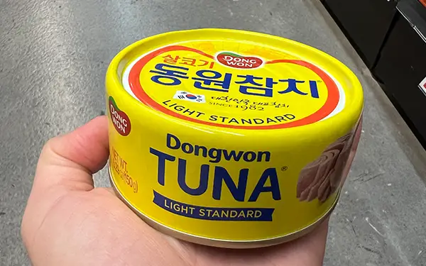 Korean Canned Tuna 참치통조림 (cham-chi tong-jo-rim)