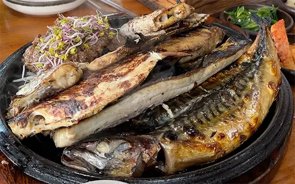 Grilling Whole Fish (구이)