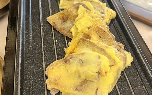 Korean Pancake Decorations, Cuts, & How to Serve