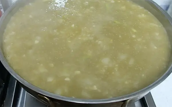Reheating & Eating Korean Porridge (죽)
