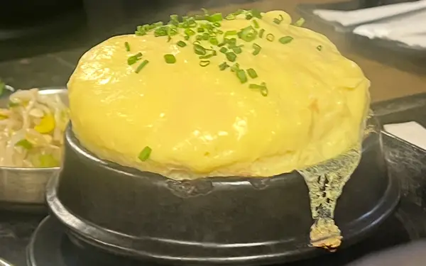 Steaming Using a Ttukbaegi (뚝배기)