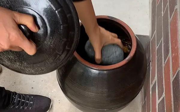 Tools Needed for Red Cabbage Kimchi (Baechu-kimchi (배추김치)