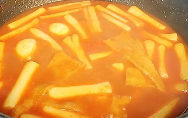 How to Store & Reheat Tteok-bokki (떡볶이)